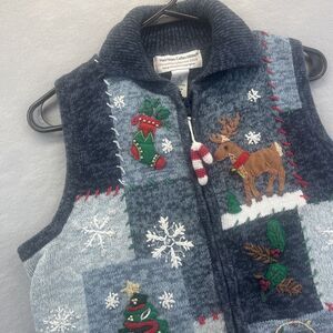 Heirloom Collectibles M Christmas 2004 Embroidered Sweater Vest Vintage Y2K
